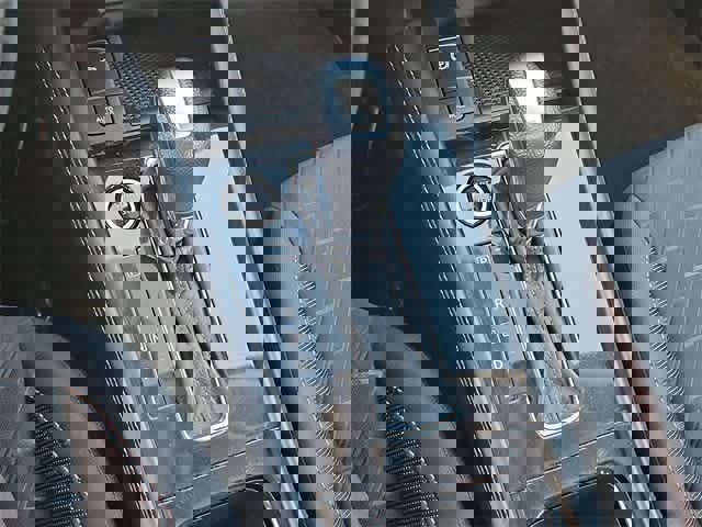 Used 2021 Nissan Kicks SR w/ Interior Electronics Package image 30