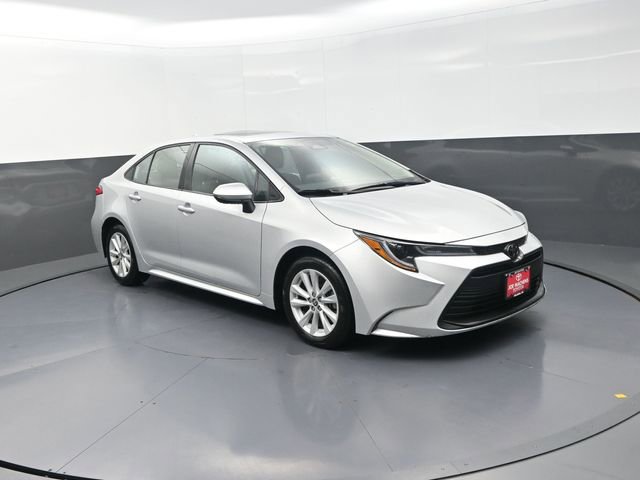 Used 2024 Toyota Corolla LE w/ LE Premium Package FWD image 21