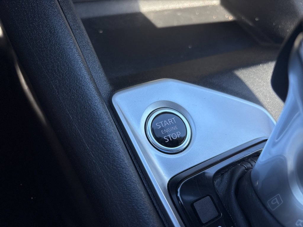 Used 2025 Nissan Altima 2.5 SV image 10