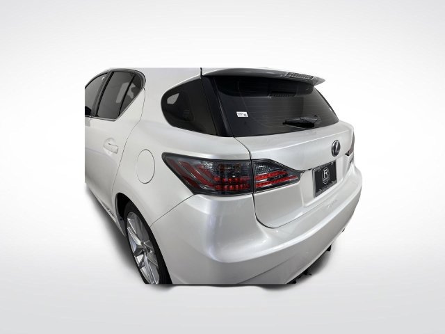 Used 2015 Lexus CT 200h FWD image 30