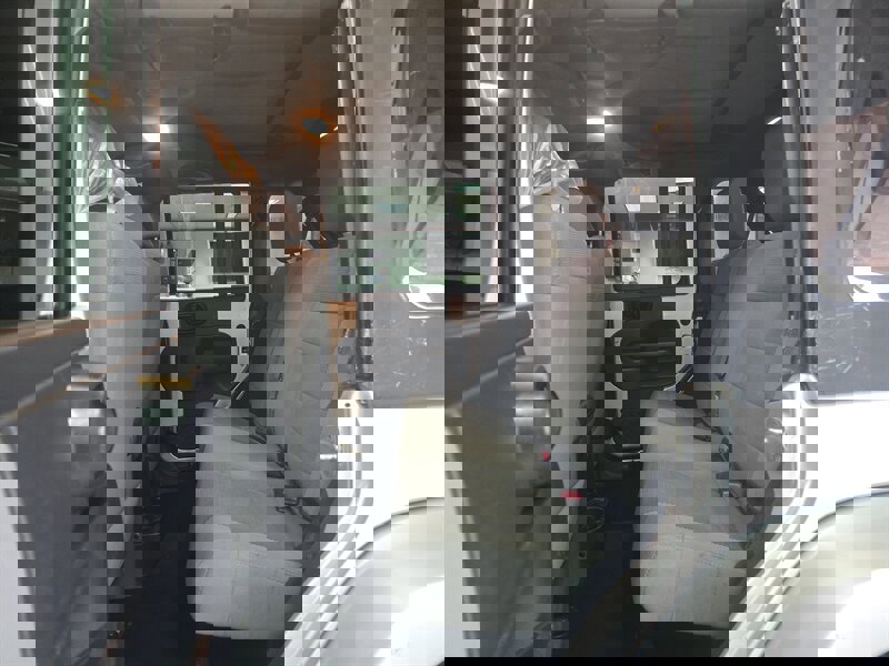 Used 2007 Jeep Wrangler Unlimited Sahara image 11