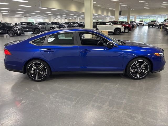 Used 2025 Honda Accord Sport image 8