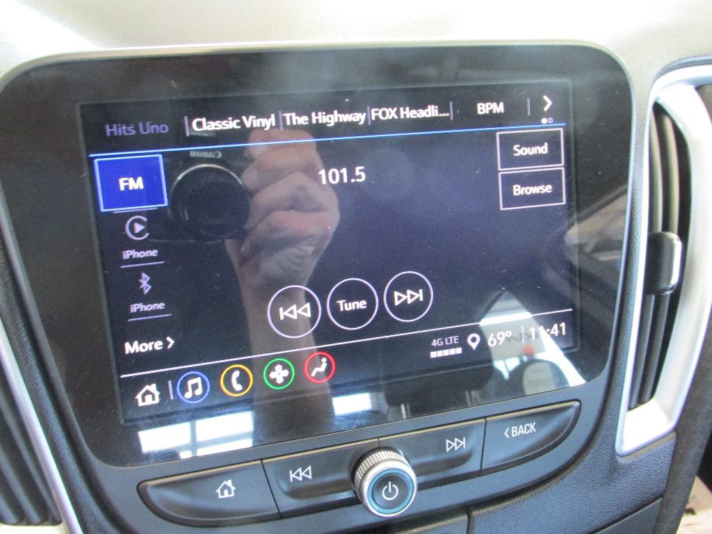 Used 2024 Chevrolet Malibu LT image 20