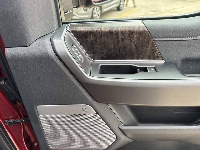 New 2026 Ford F350 Lariat w/ Black Appearance Package image 20