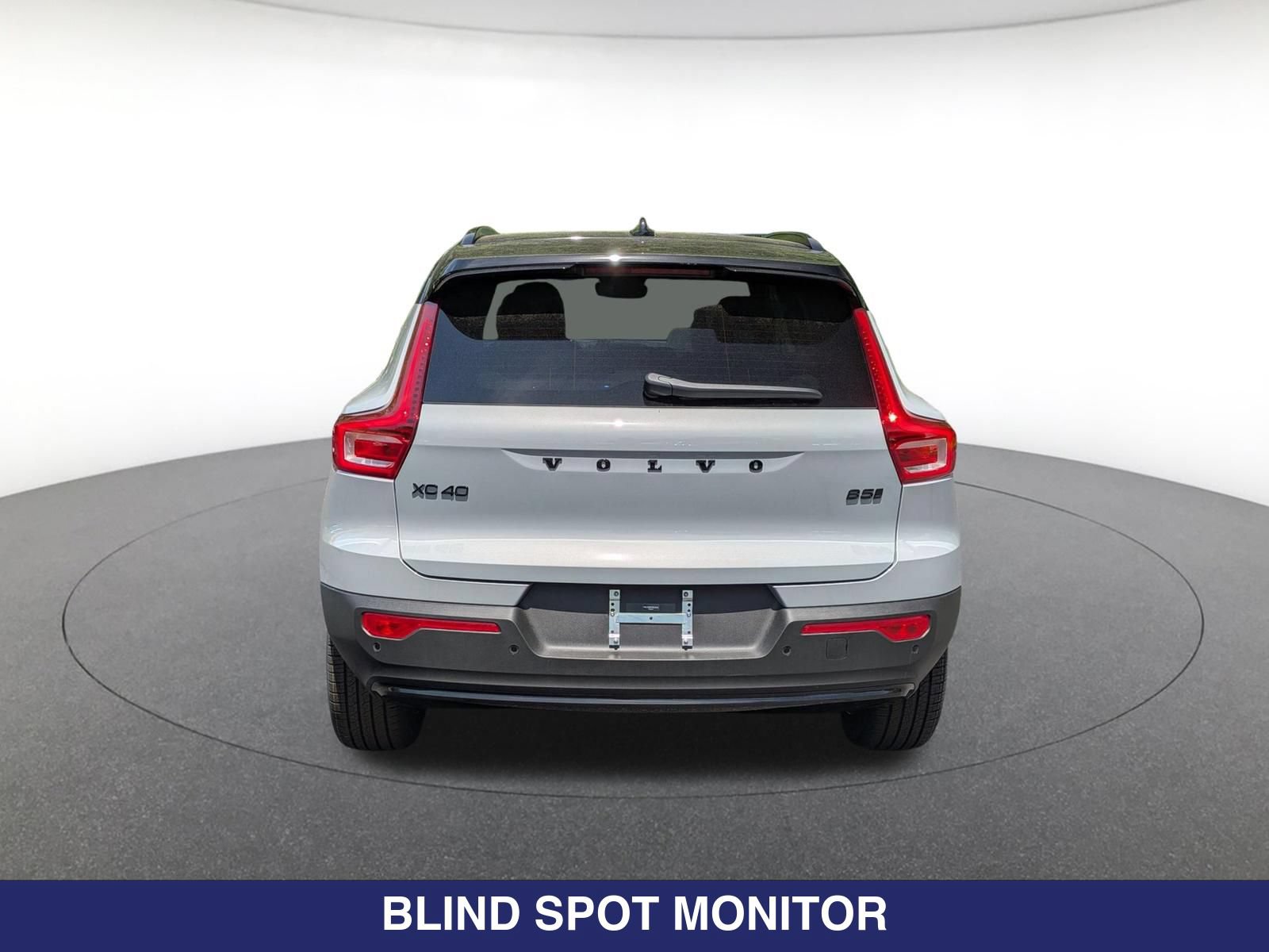 New 2026 Volvo XC40 B5 Ultra w/ Protection Package Premier AWD/4WD image 8