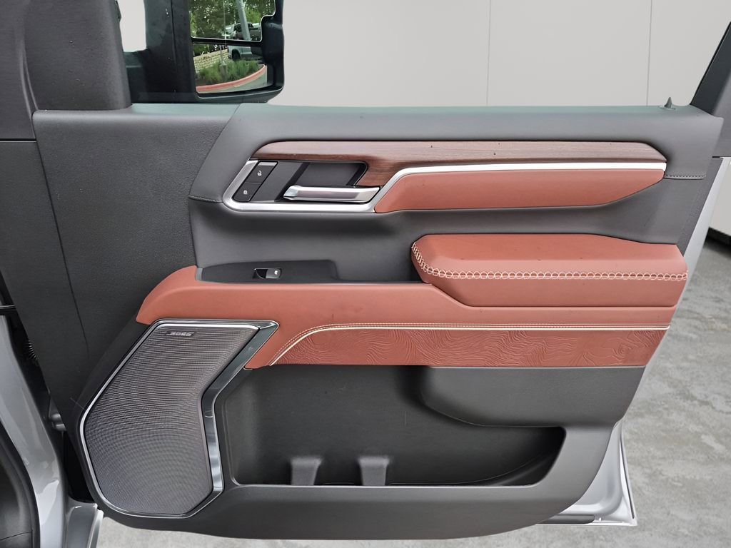 New 2026 GMC Sierra 2500 Denali Ultimate image 13