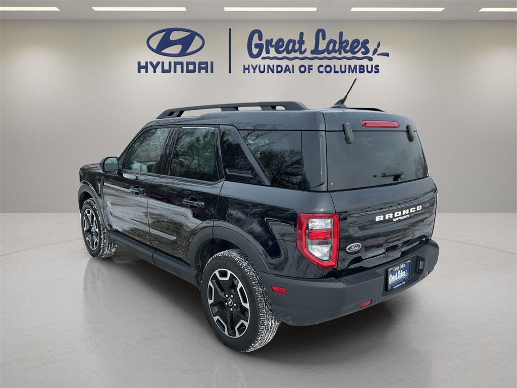Used 2024 Ford Bronco Sport Outer Banks w/ Tech Package image 3