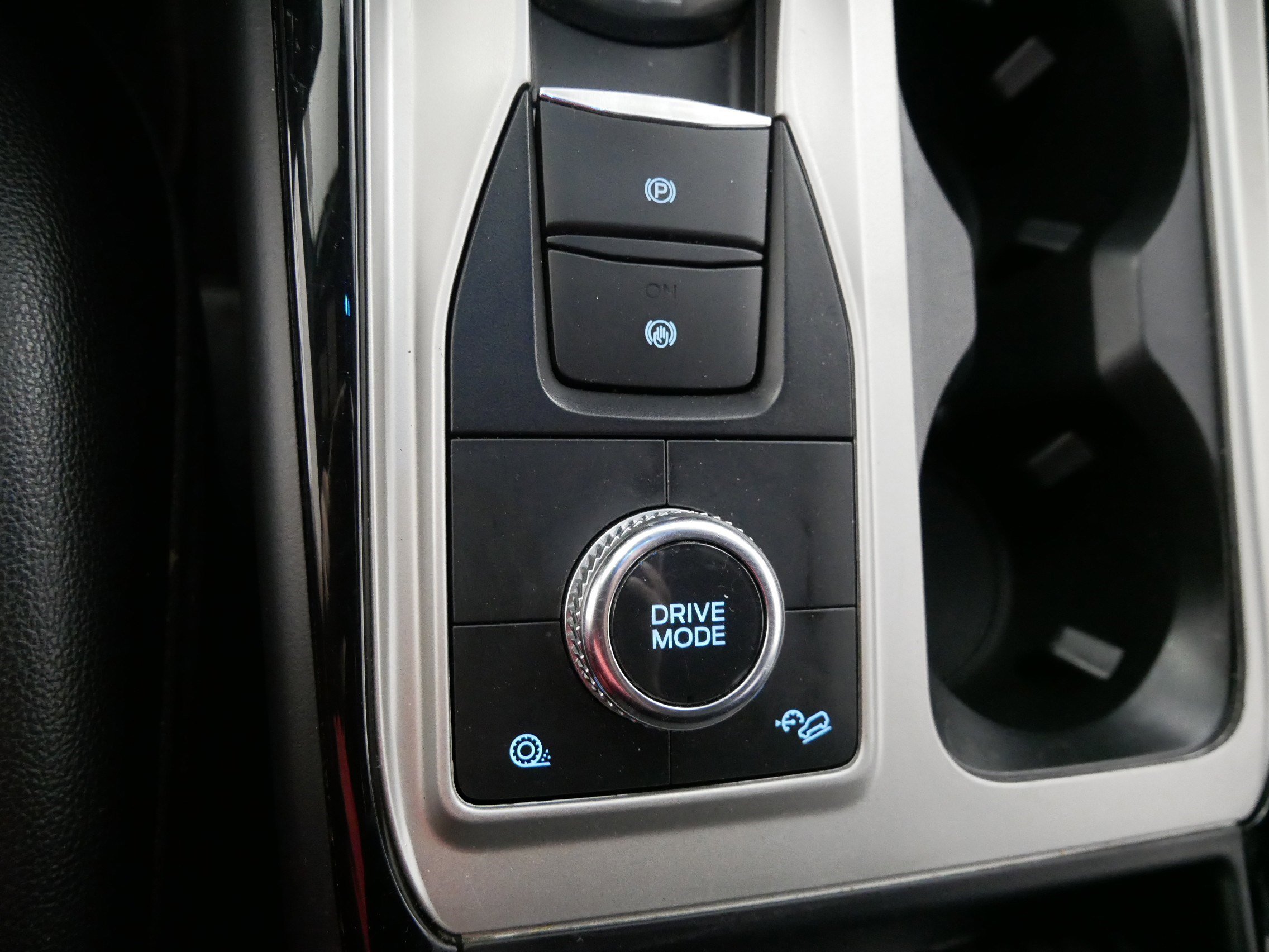 Used 2022 Ford Explorer ST-Line AWD/4WD image 30