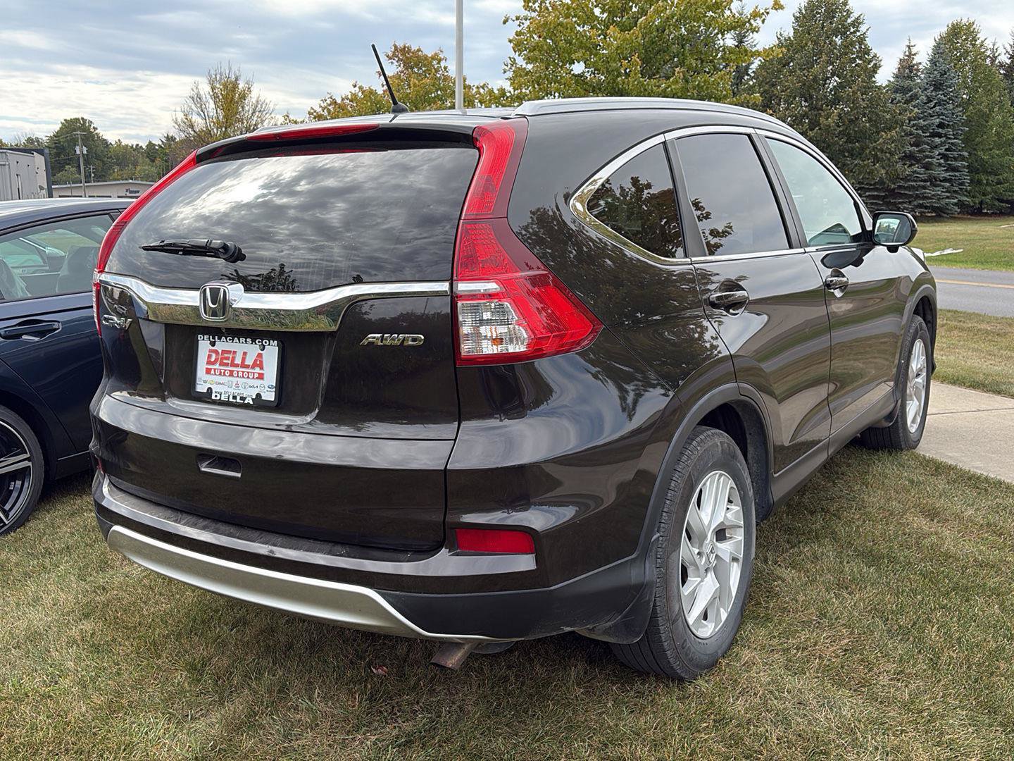 Used 2016 Honda CR-V EX image 3