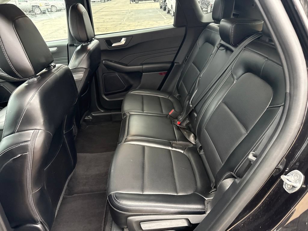 Used 2024 Ford Escape Platinum AWD/4WD image 11