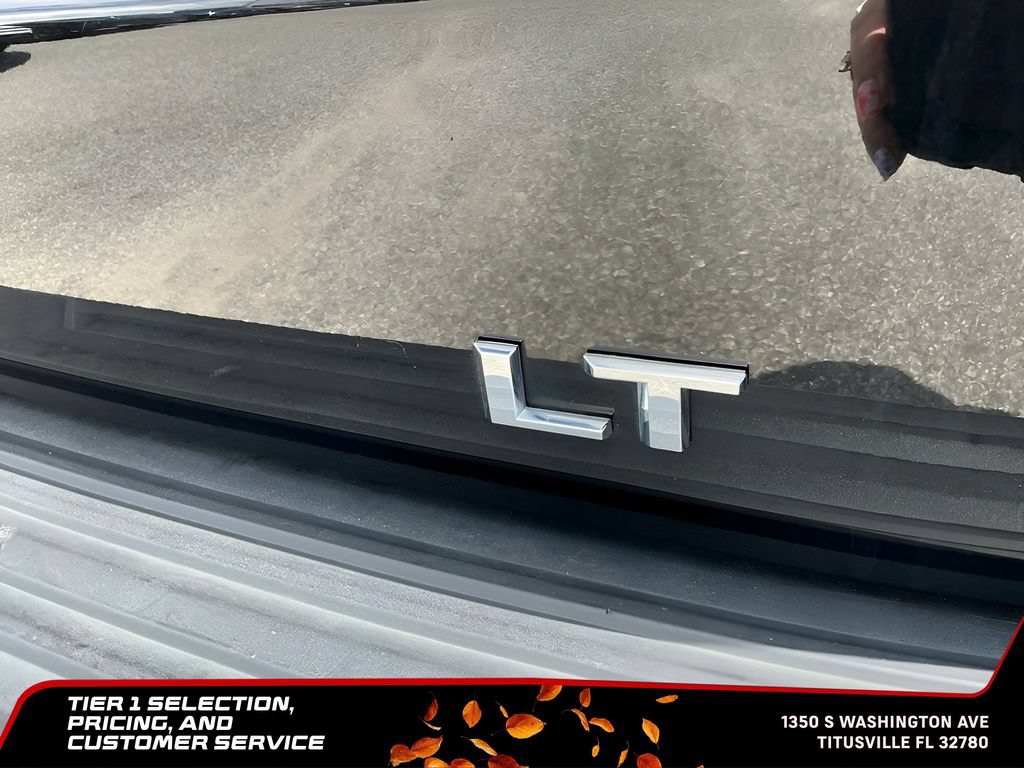 Used 2024 Chevrolet Suburban LT AWD/4WD image 40