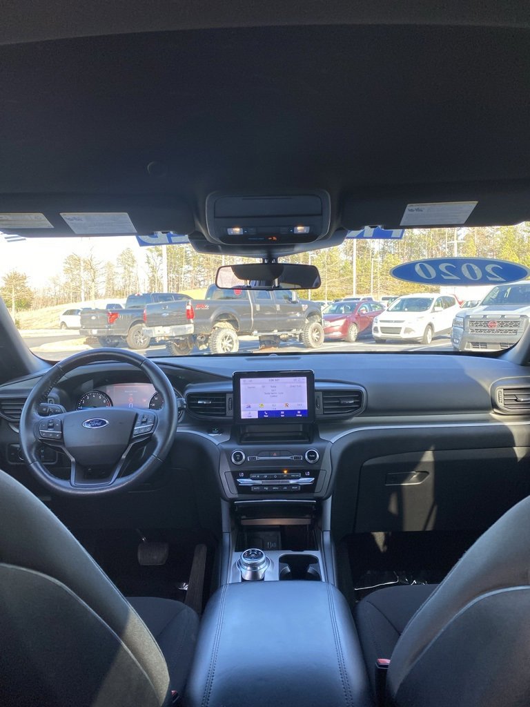 Certified 2020 Ford Explorer XLT image 29