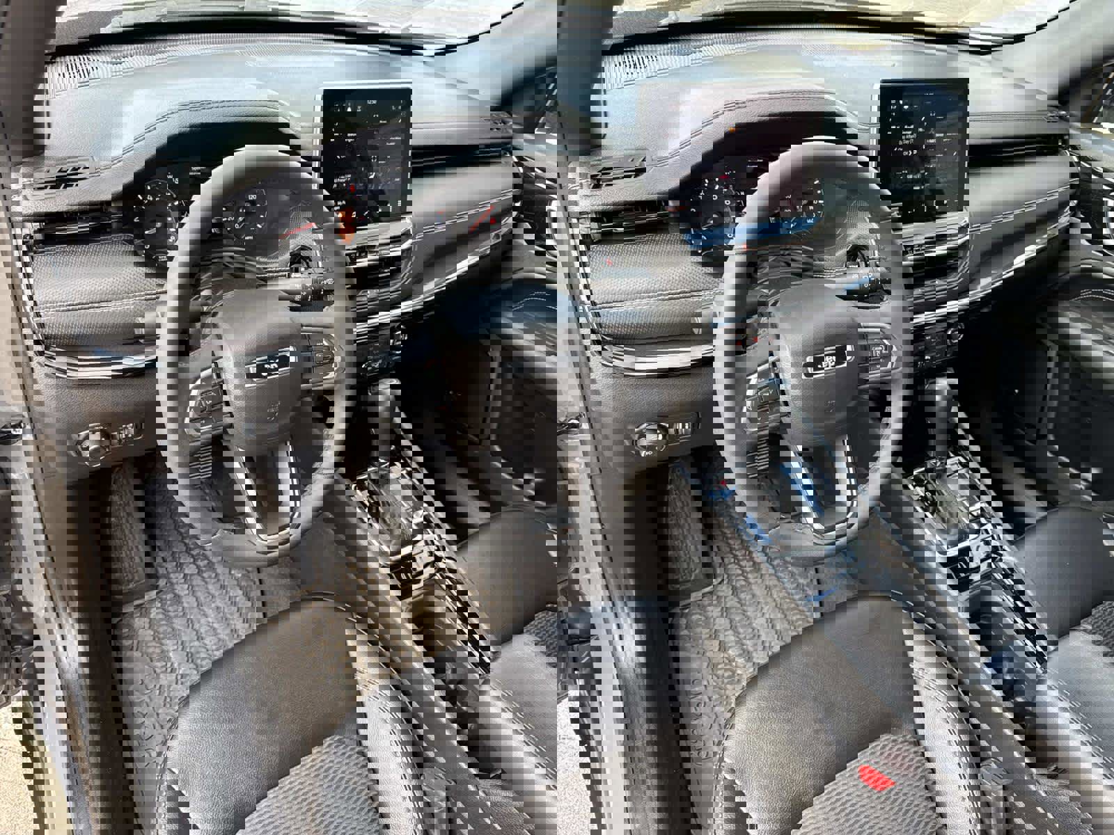 Used 2023 Jeep Compass Altitude w/ Sun and Sound Group image 37