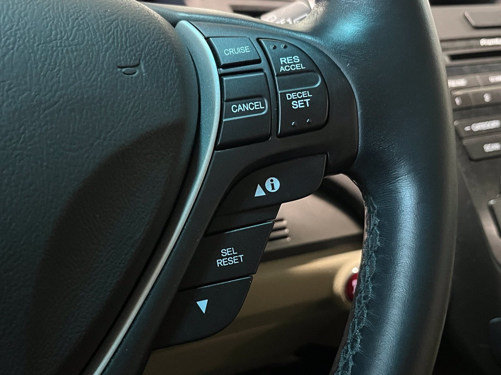 Used 2016 Acura RDX FWD image 31