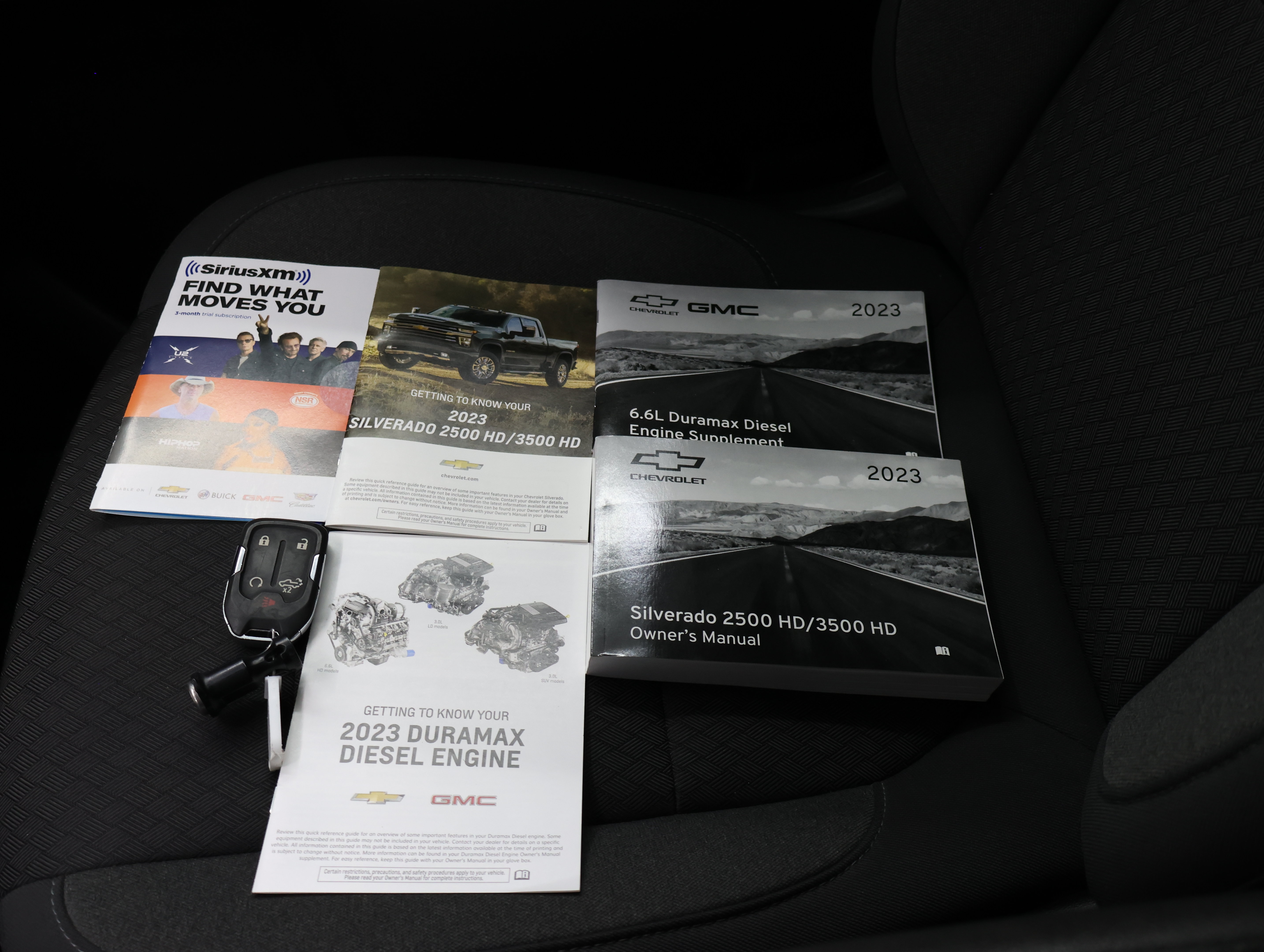 Used 2023 Chevrolet Silverado 2500 LT AWD/4WD image 64