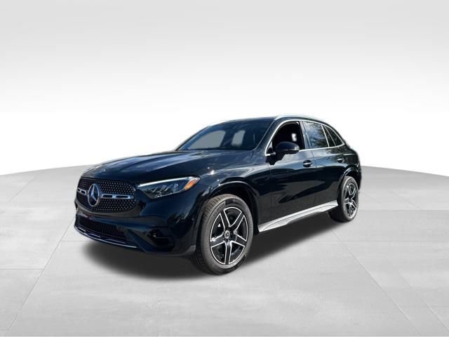 Used 2026 Mercedes-Benz GLC 300 image 1