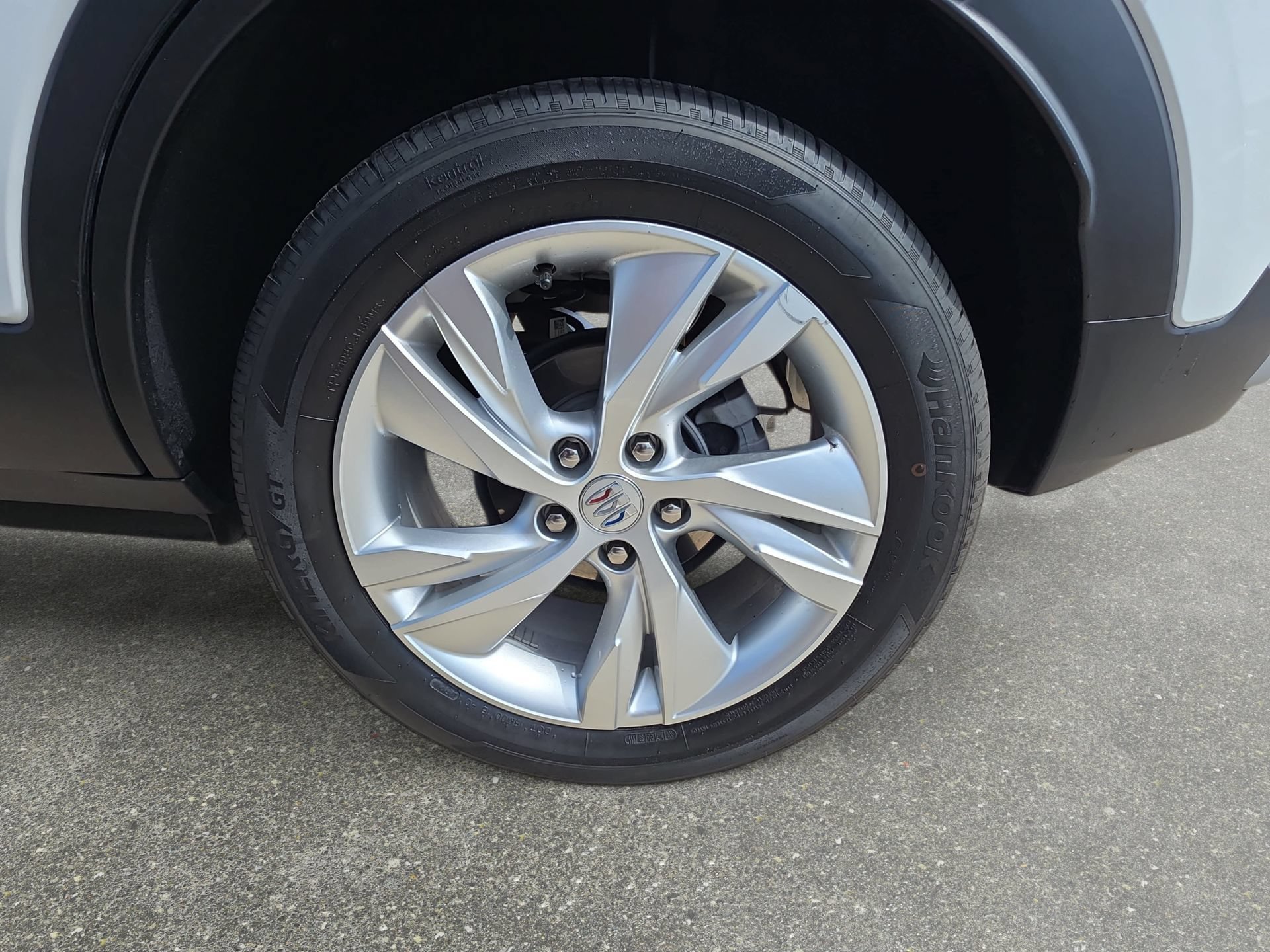 Used 2025 Buick Encore GX Preferred FWD image 30