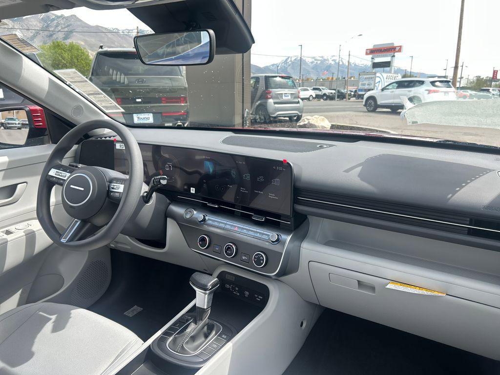 New 2026 Hyundai Kona SE image 13