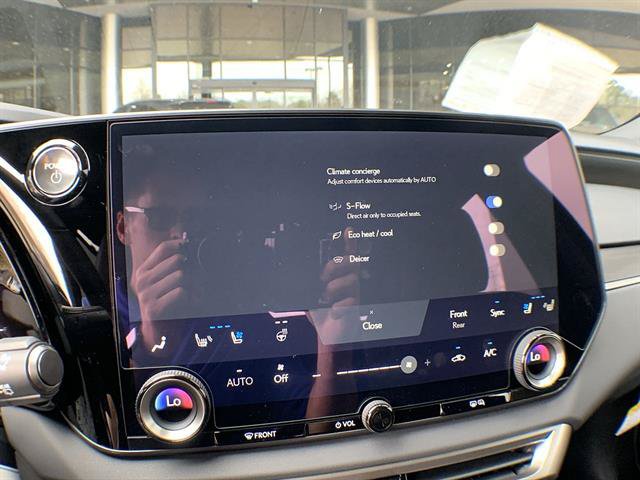 Used 2026 Lexus RX 450h AWD image 19