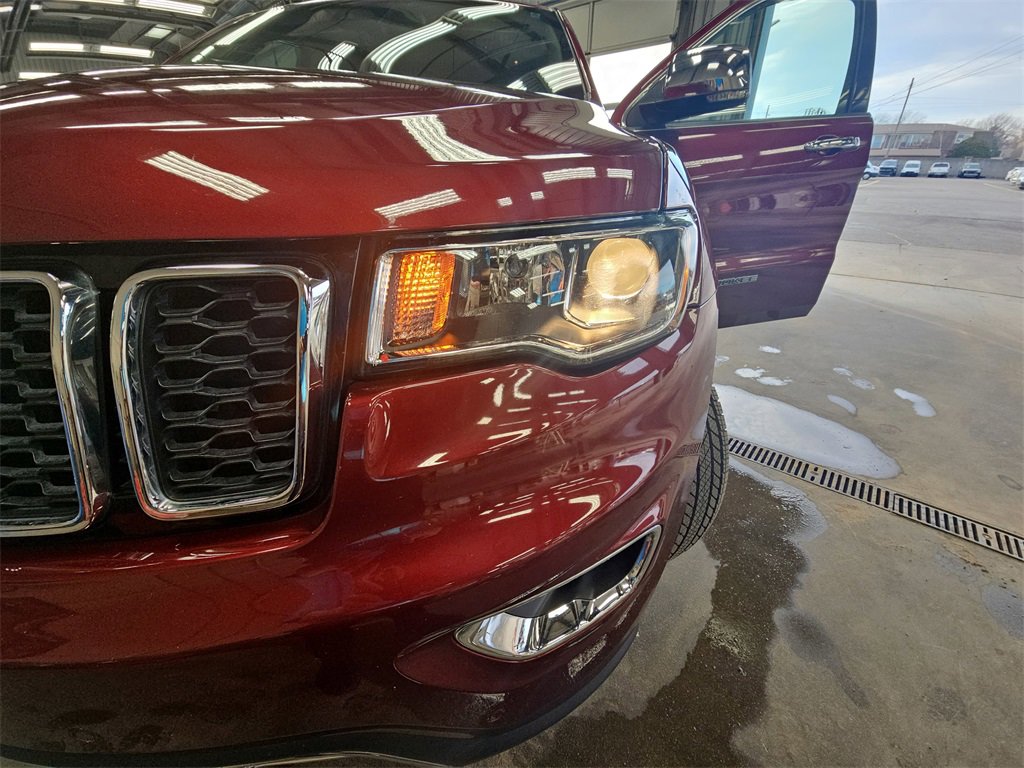 Used 2020 Jeep Grand Cherokee Limited w/ Trailer Tow Group IV image 30