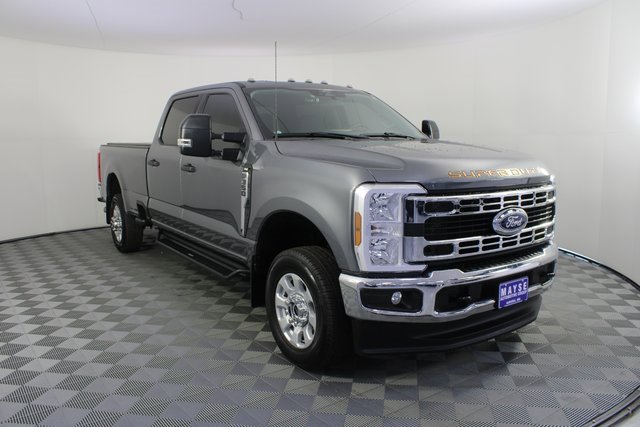 Used 2024 Ford F350 XLT w/ Camper Package image 24