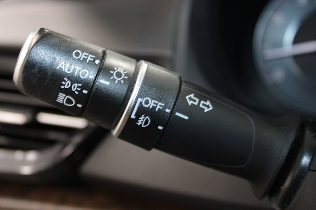 Used 2020 Acura RDX FWD w/ Advance Package image 23