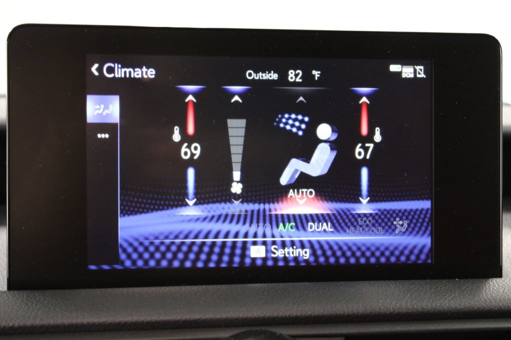 Used 2024 Lexus IS 500 RWD image 32