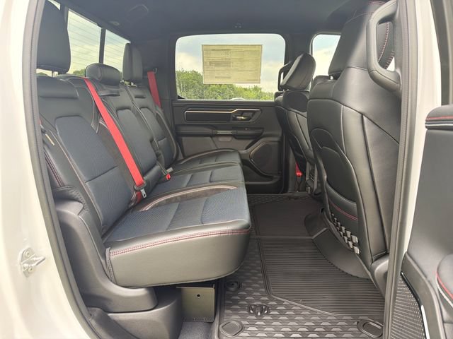 New 2026 RAM 1500 Laramie AWD/4WD image 36