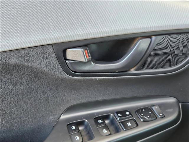 Used 2020 Hyundai Kona SEL image 10