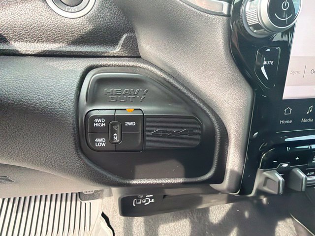 Used 2023 RAM 3500 Laramie AWD/4WD image 28