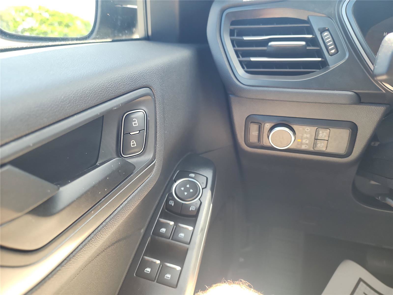 Certified 2024 Ford Escape Active FWD image 30