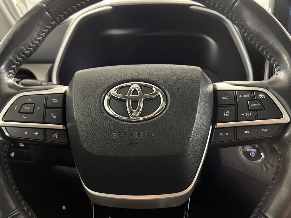 Used 2023 Toyota Highlander Limited AWD/4WD image 37