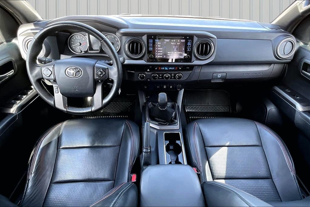 Used 2017 Toyota Tacoma TRD Pro image 6