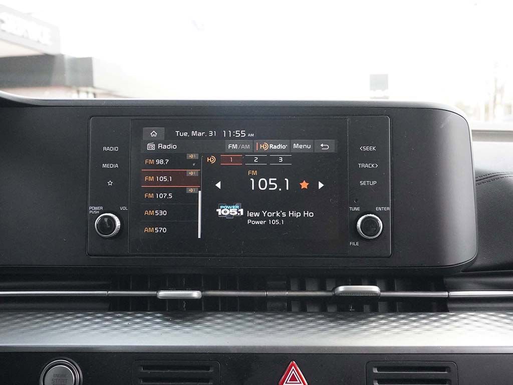 Used 2023 Kia Carnival LX image 37