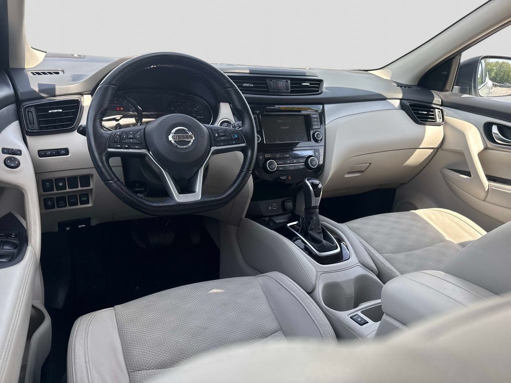 Used 2020 Nissan Rogue Sport SV w/ Technology Package AWD/4WD image 14