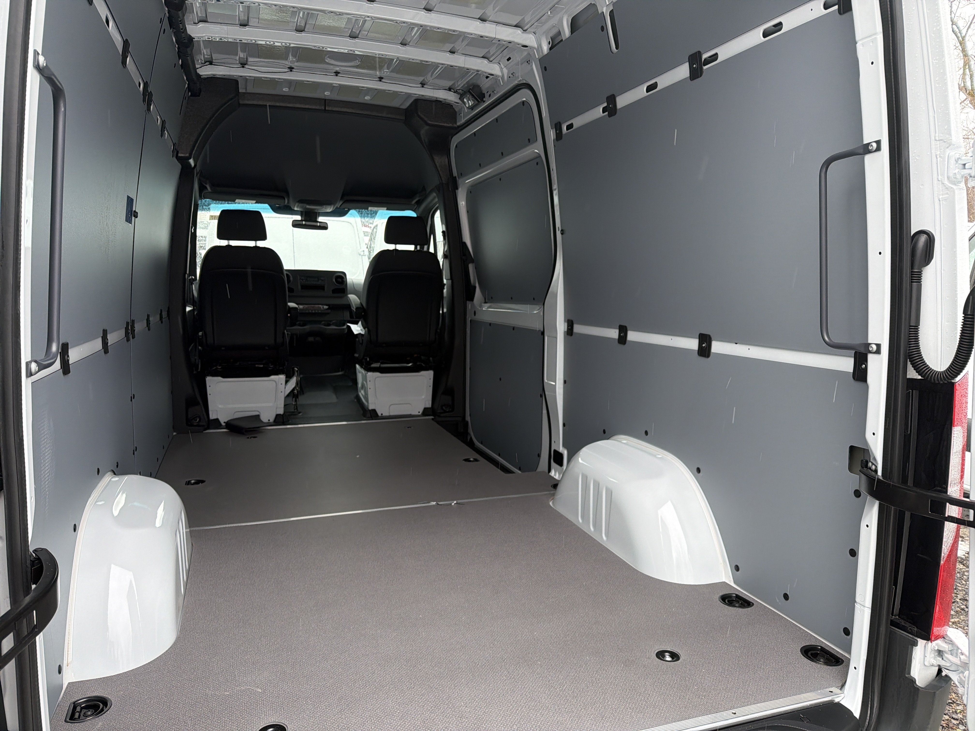 New 2026 Mercedes-Benz Sprinter 2500 image 24