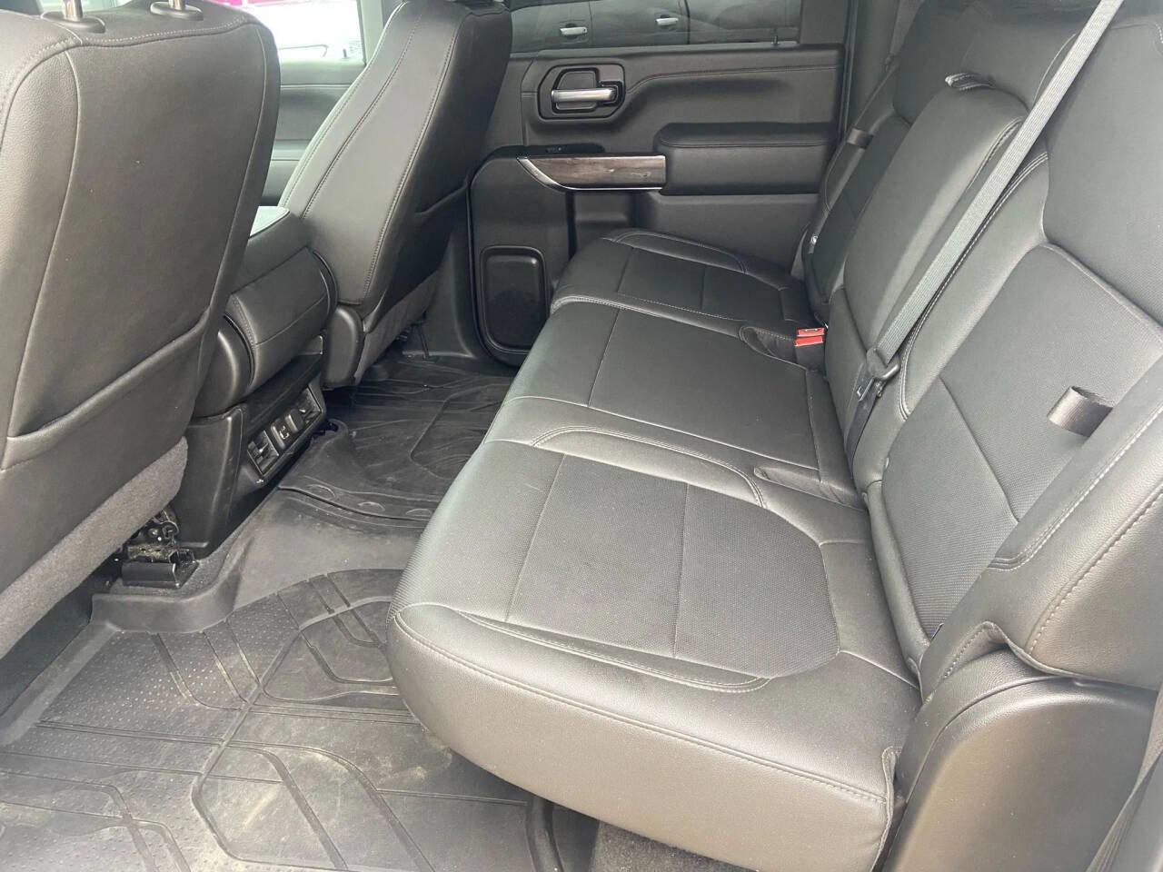 Used 2022 Chevrolet Silverado 3500 LTZ w/ Gooseneck/5TH Wheel Package image 11