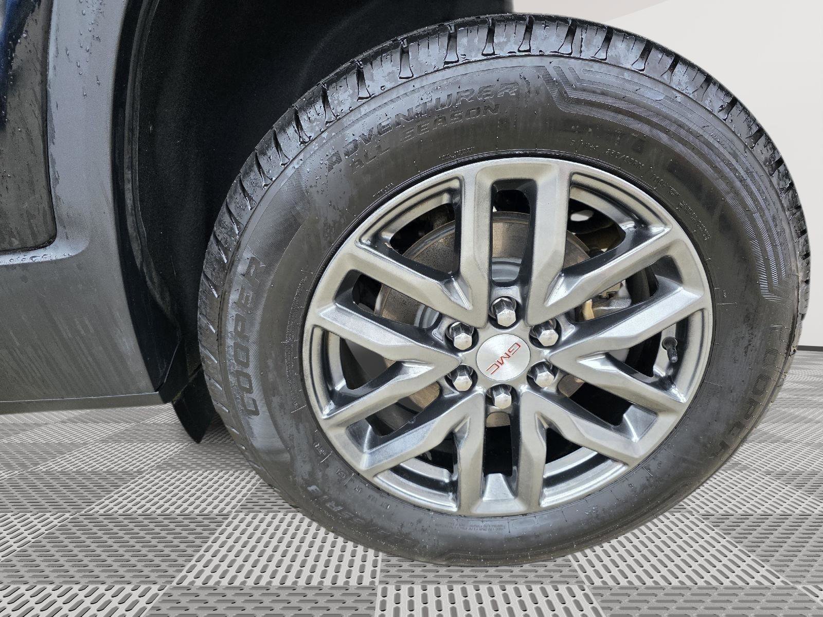 Used 2019 GMC Acadia SLT image 22