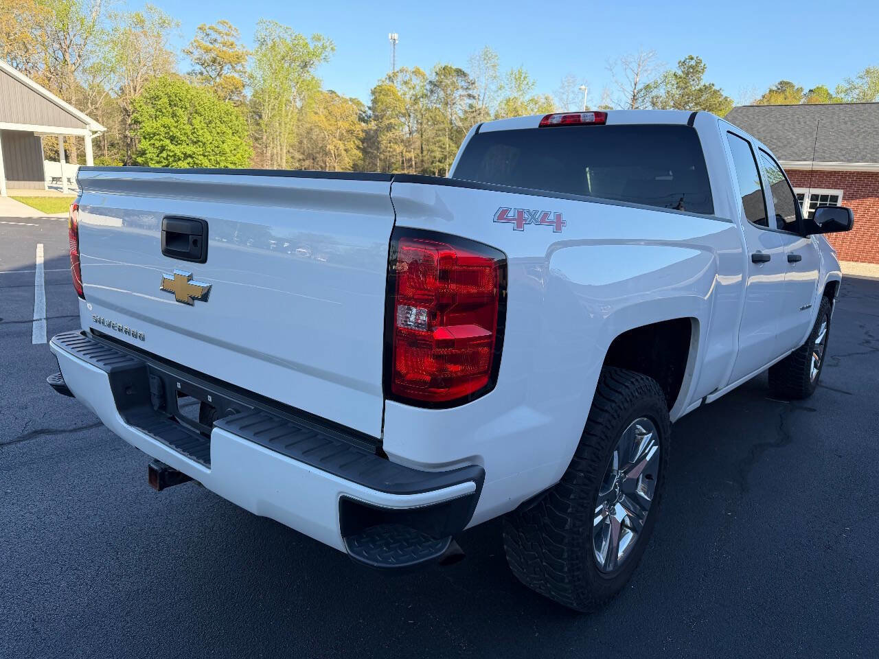 Used 2017 Chevrolet Silverado 1500 Custom w/ Custom Convenience Package image 7