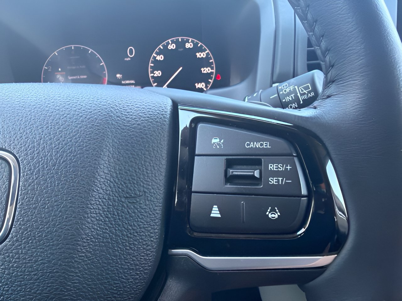 Used 2025 Honda Odyssey EX-L image 23