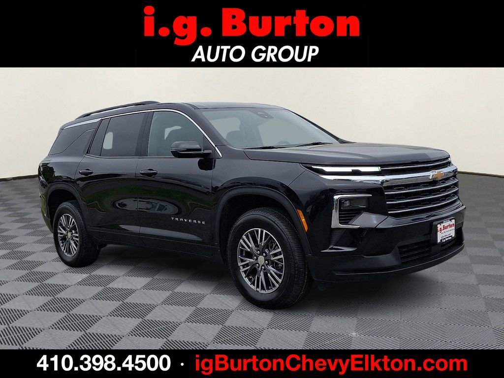 Used 2024 Chevrolet Traverse LT