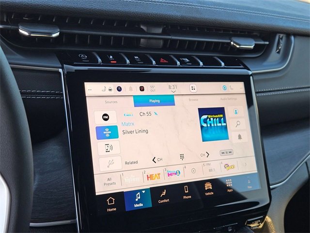 New 2025 Jeep Grand Cherokee Limited w/ Black Appearance Package image 19