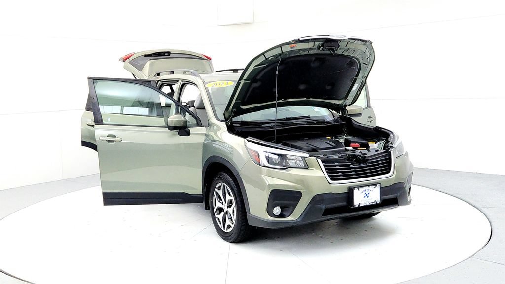 Used 2021 Subaru Forester Premium AWD/4WD image 9