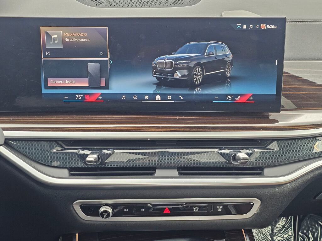 Used 2026 BMW X7 xDrive40i image 14