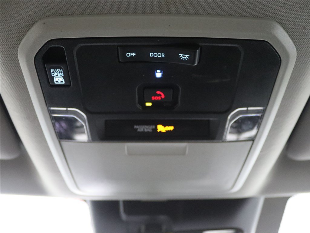 Used 2023 Toyota Tundra Limited AWD/4WD image 37