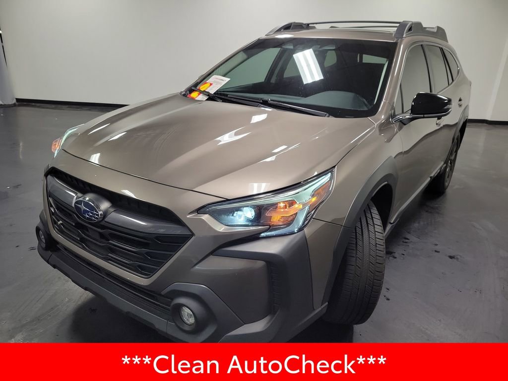 Used 2023 Subaru Outback Premium AWD/4WD image 4