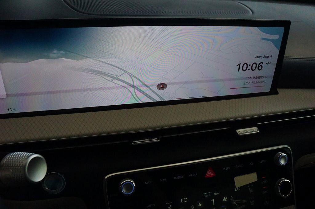 New 2025 Genesis GV80 3.5T Prestige image 8