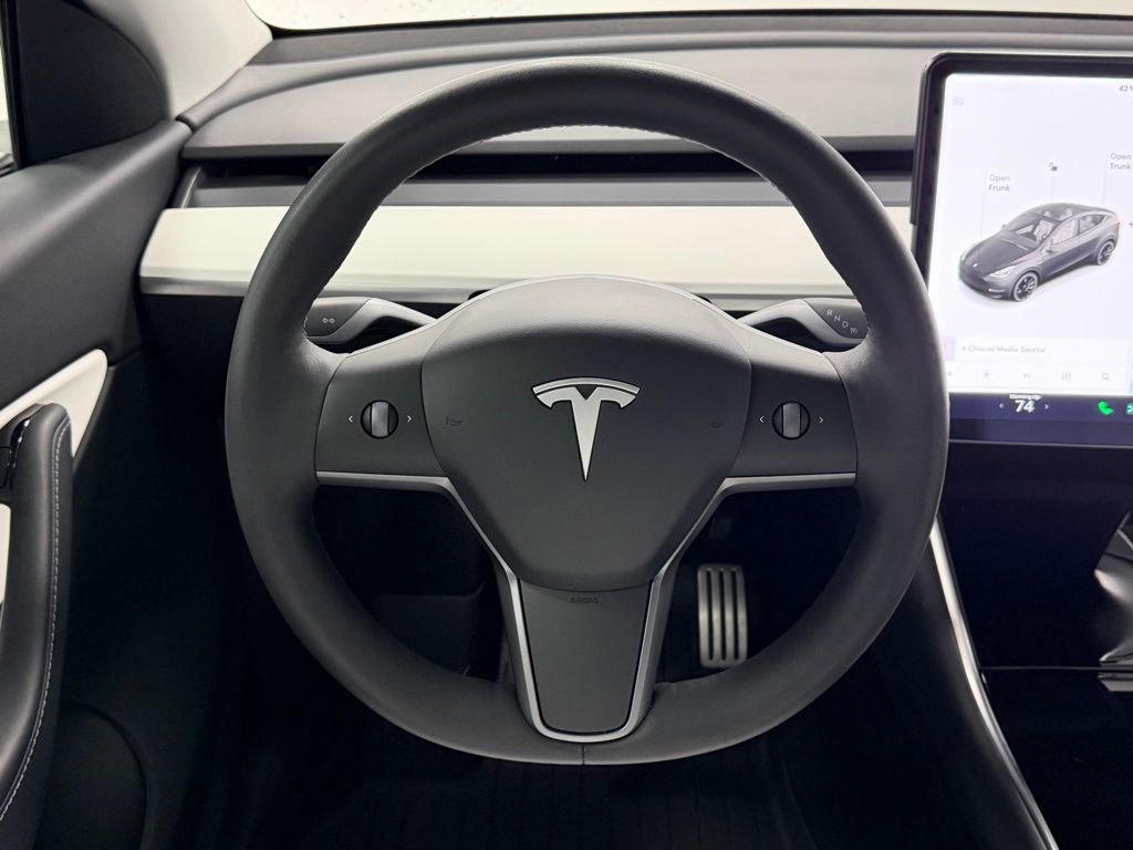 Used 2021 Tesla Model Y Performance image 16