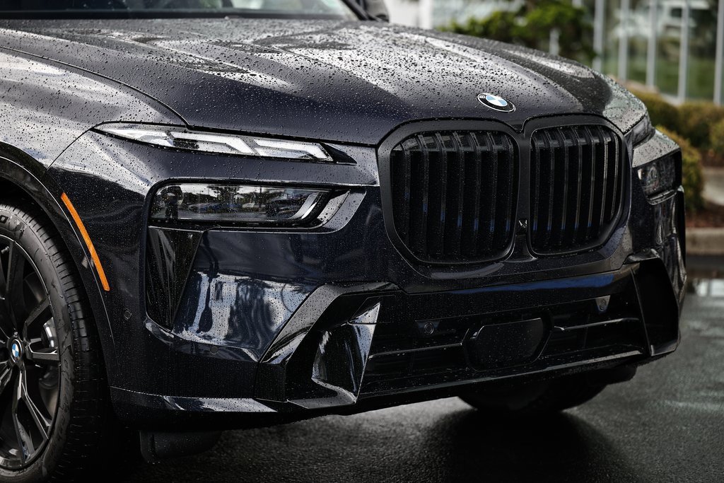 New 2026 BMW X7 xDrive40i w/ M Sport Package image 2