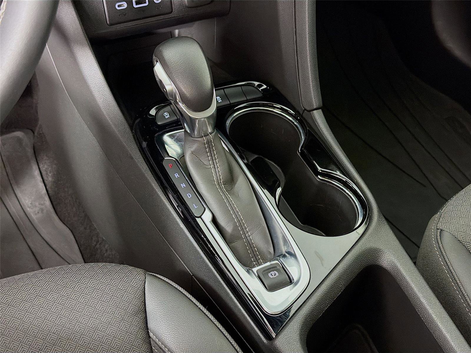 Used 2023 Buick Encore GX Preferred w/ Cold Weather Comfort Package image 16